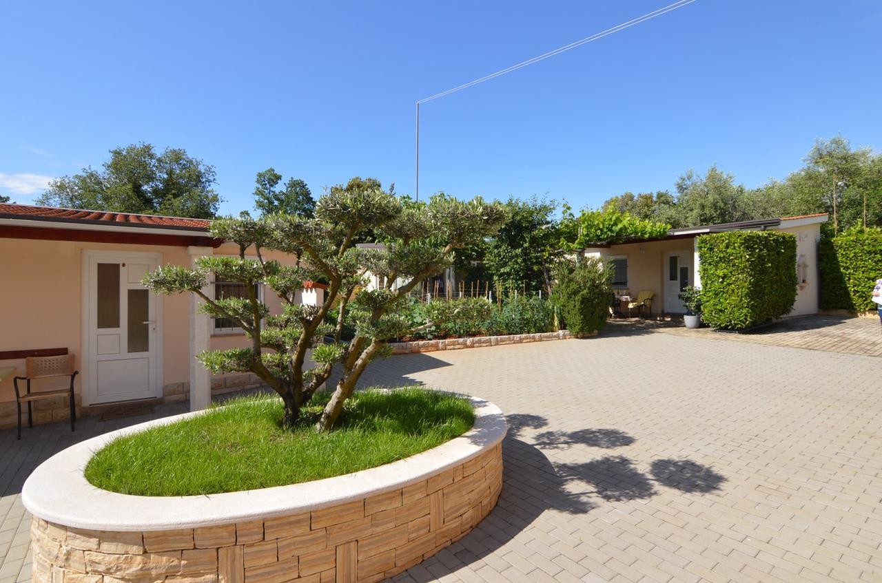 Apartmani Dekovic Materada Poreč Exterior foto