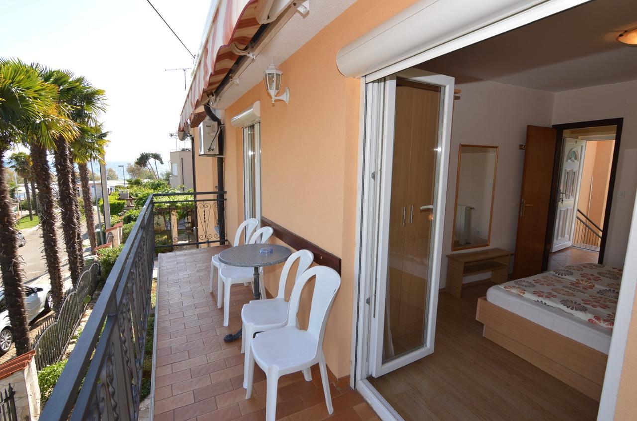 Apartmani Dekovic Materada Poreč Habitación foto