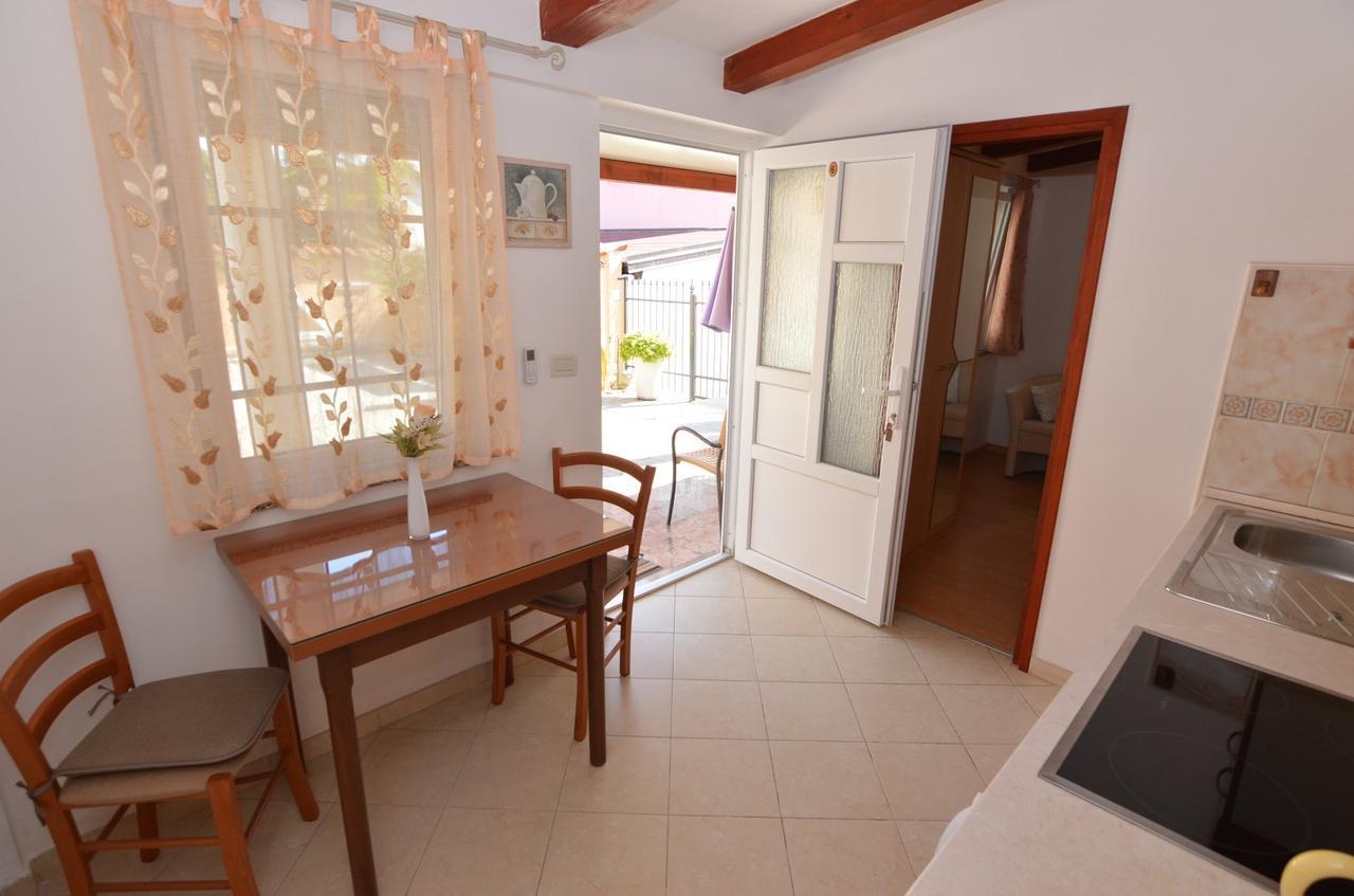 Apartmani Dekovic Materada Poreč Habitación foto
