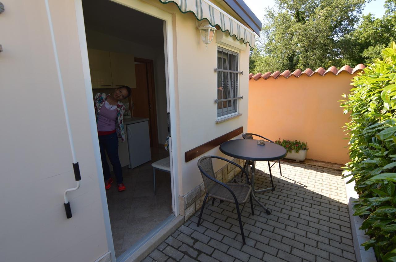 Apartmani Dekovic Materada Poreč Habitación foto