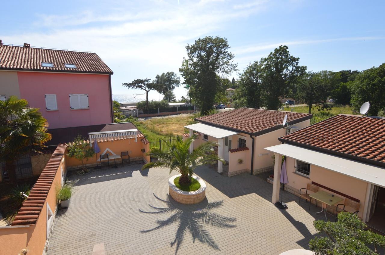 Apartmani Dekovic Materada Poreč Habitación foto