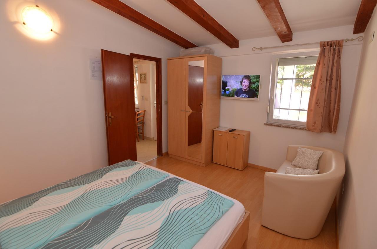 Apartmani Dekovic Materada Poreč Habitación foto