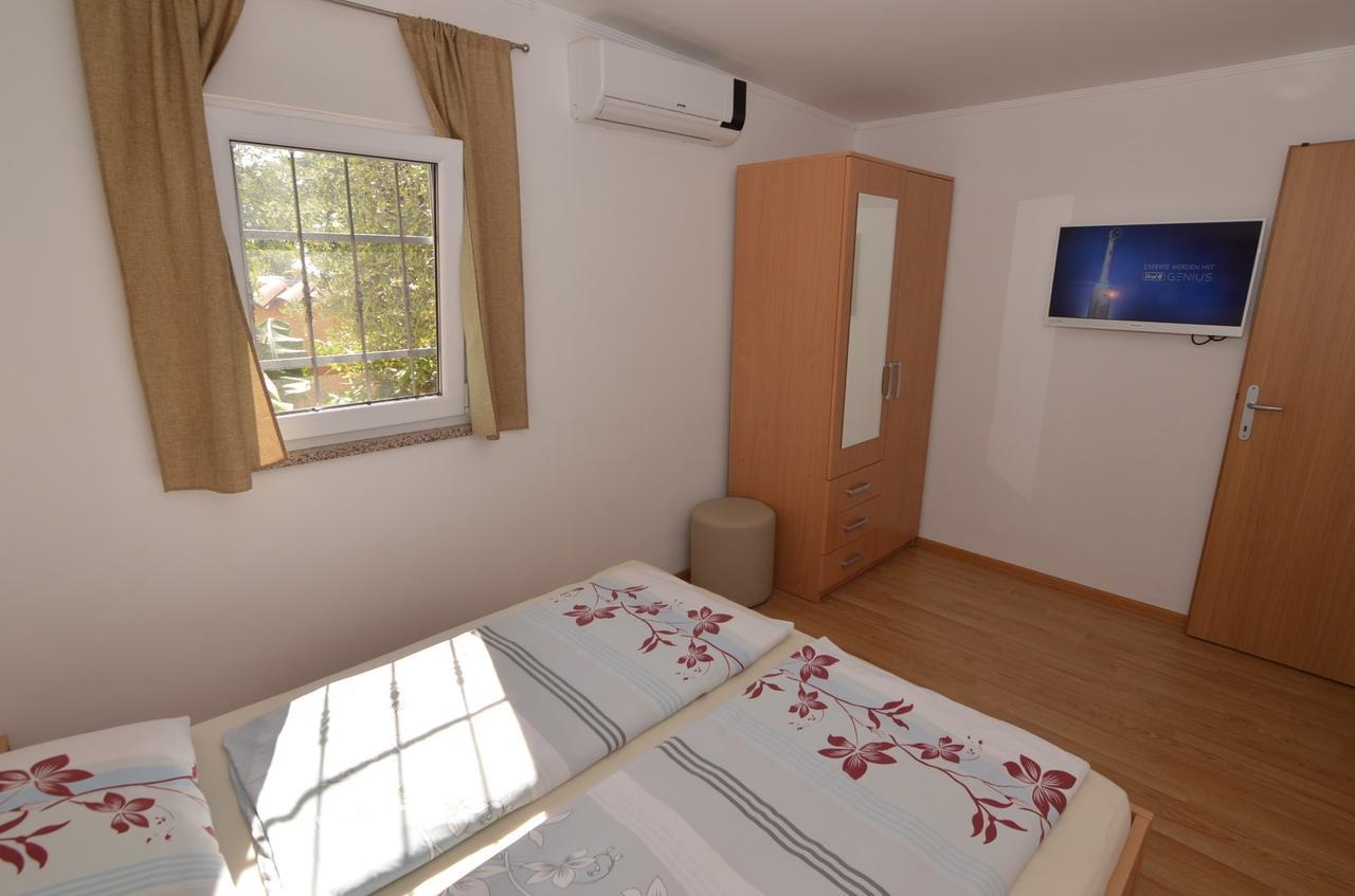 Apartmani Dekovic Materada Poreč Habitación foto